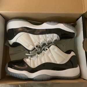 Air Jordan 11 Low BG ‘Concord’